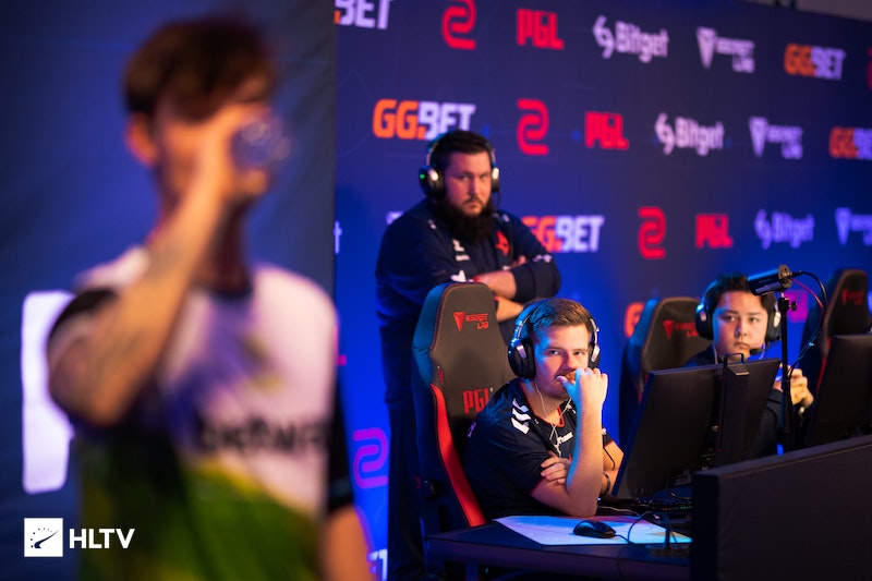 为球迷们呈 为球迷们呈