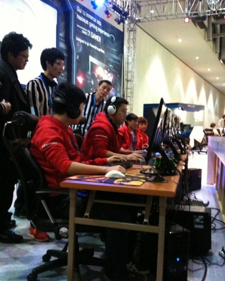 曹永竞朱辰 曹永竞朱辰